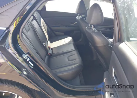 2023 Hyundai Elantra Limited z USA, uszkodzony, nr VIN KMHLP4AG7PU475378